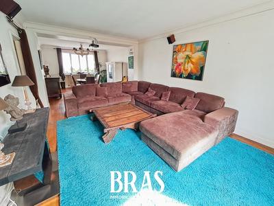 Appartement - 141 m² - 4 pièces