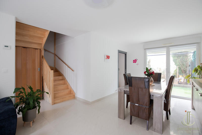 Maison - 112 m² - 6 pièces