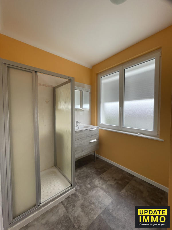 Maison - 137 m² - 8 pièces