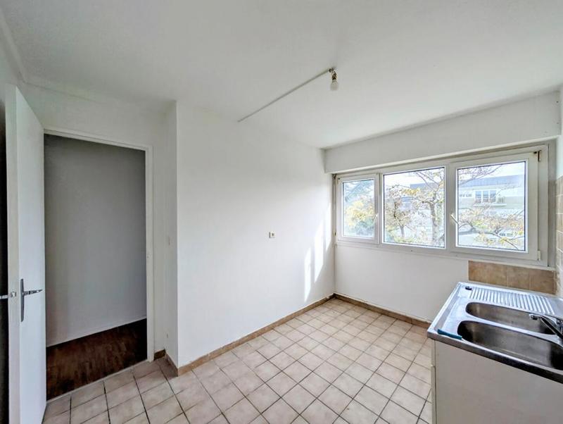 Appartement - 90 m² - 4 pièces