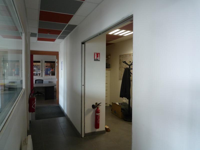 Bureau - 1 230 m² - 14 pièces