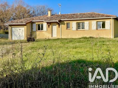 Maison - 96 m² - 5 pièces