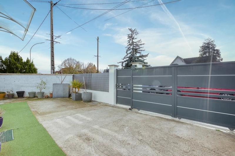 Maison - 86 m² - 5 pièces