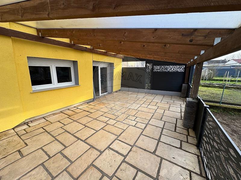 Maison - 240 m² - 7 pièces