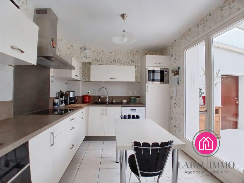 Maison - 95 m² - 5 pièces