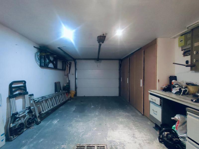 Maison - 107 m² - 7 pièces