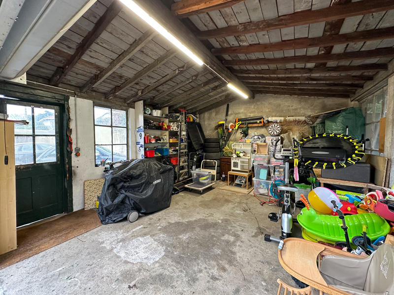 Maison - 317 m² - 10 pièces