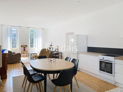 Appartement - 90 m² - 4 pièces