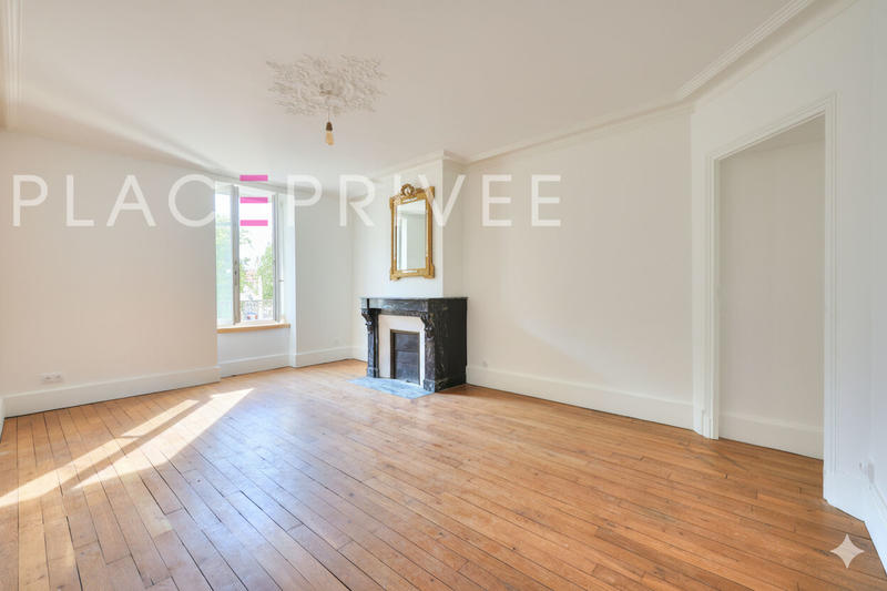 Appartement - 130 m² - 5 pièces