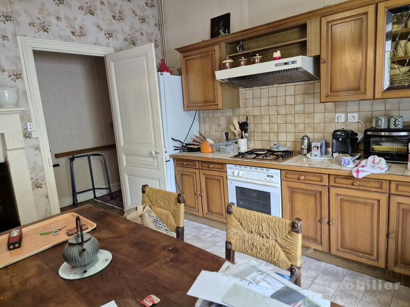 Maison - 179 m² - 8 pièces