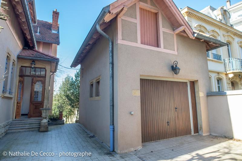 Maison - 288 m² - 10 pièces