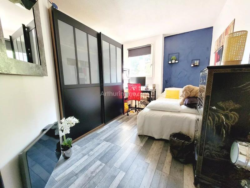 Appartement - 77 m² - 4 pièces