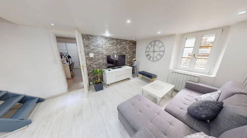 Maison - 121 m² - 5 pièces