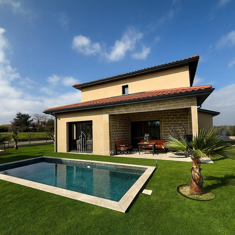 Villa - 145 m² - 6 pièces