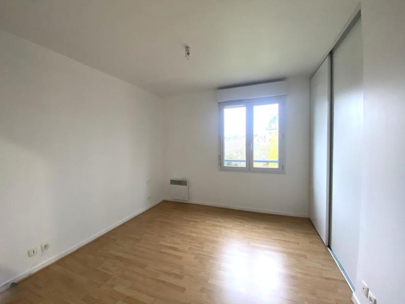 Appartement ancien - 77 m² - 3 pièces