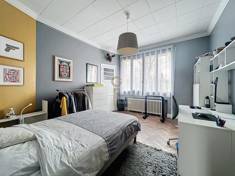 Maison - 219 m² - 6 pièces