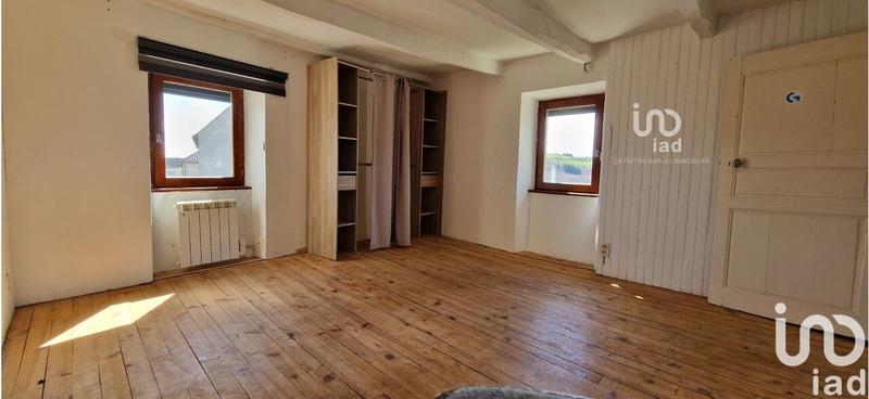 Maison - 233 m² - 8 pièces