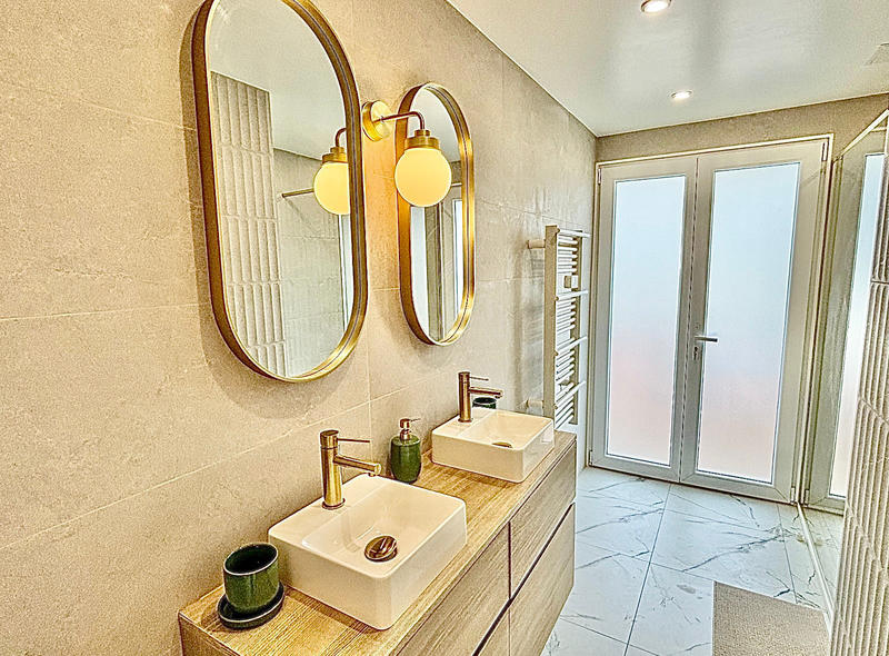 Appartement - 60 m² - 3 pièces