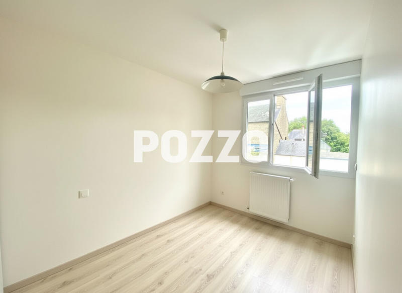 Immeuble - 215 m² - 14 pièces