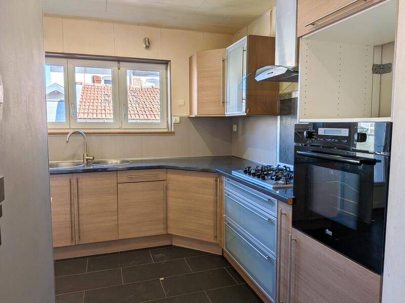 Maison - 96 m² - 5 pièces