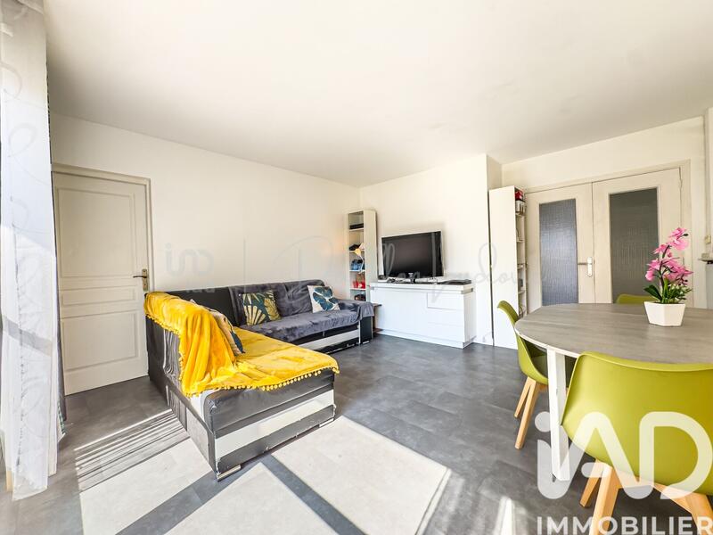 Appartement - 90 m² - 5 pièces