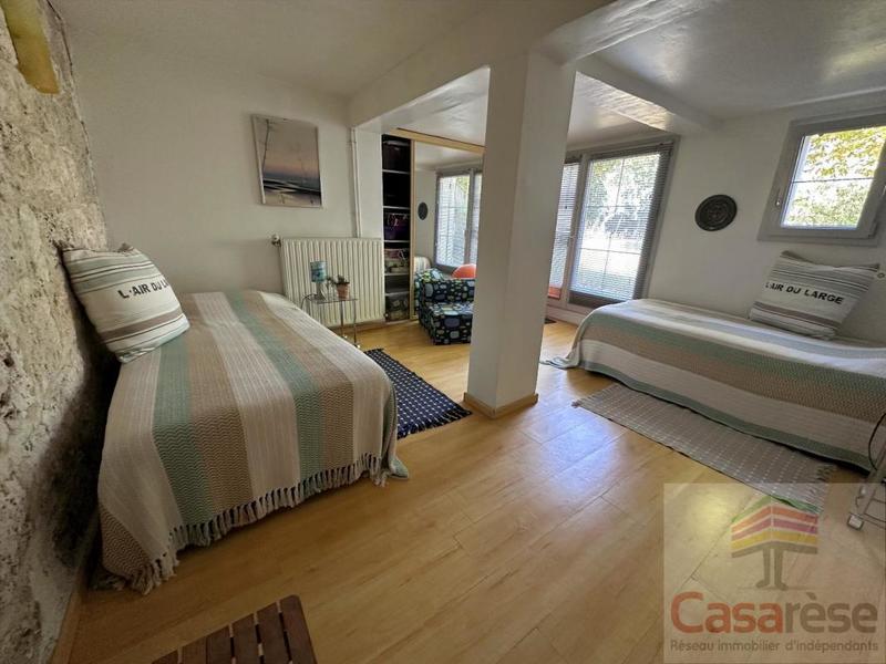 Maison en pierre - 193 m² - 8 pièces