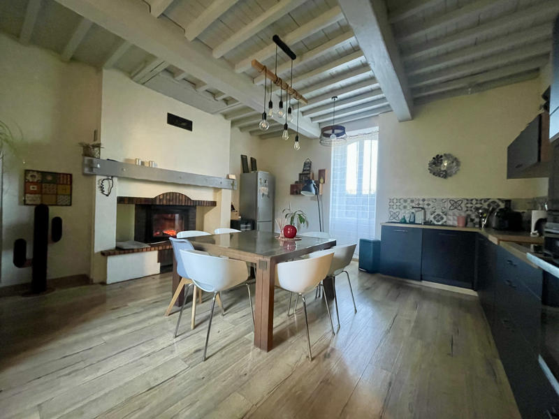 Maison - 197 m² - 6 pièces