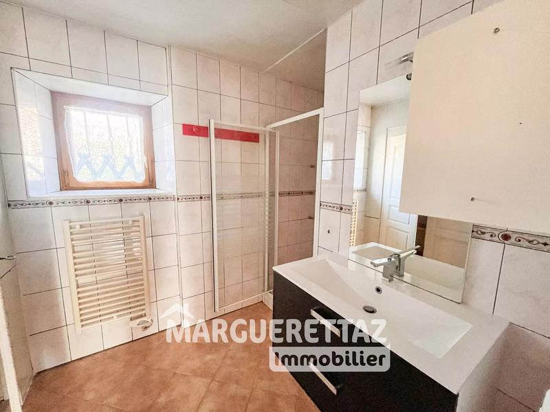 Maison de village - 280 m² - 4 pièces