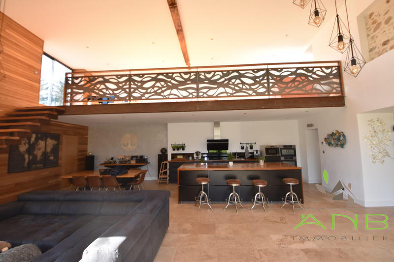 Maison ancienne - 280 m² - 6 pièces