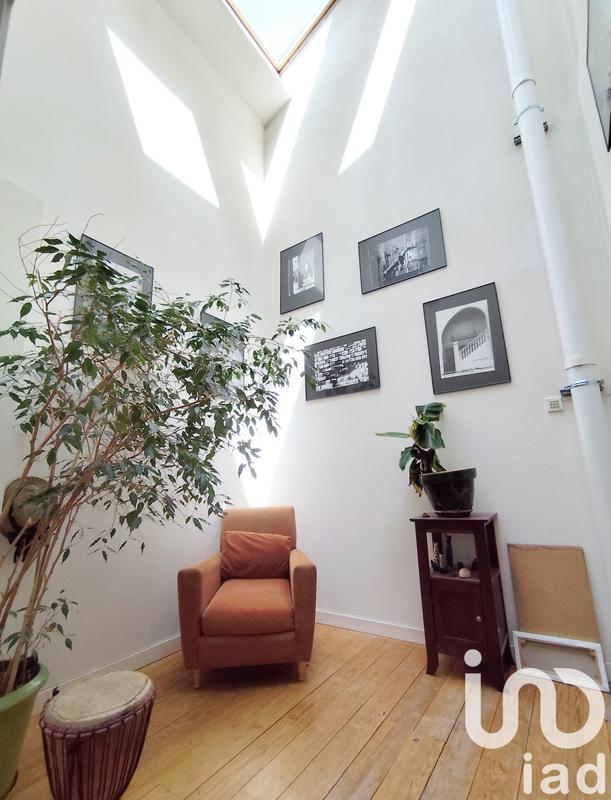 Maison - 282 m² - 9 pièces