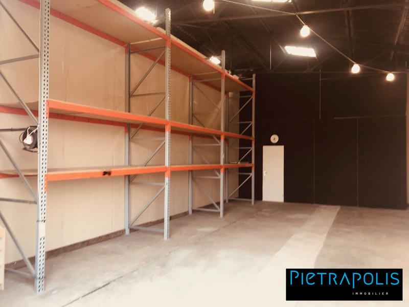 Local d'activités - 269 m²