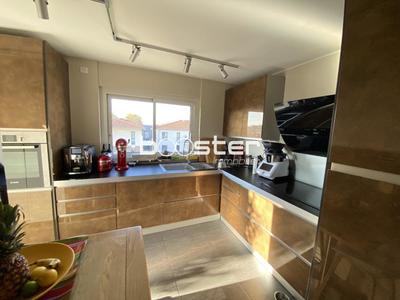 Appartement ancien - 98 m² - 4 pièces