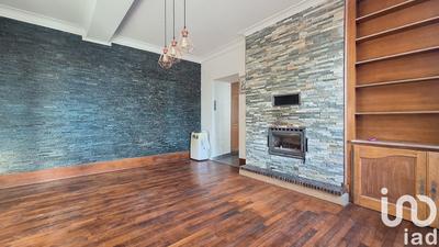 Maison - 300 m² - 9 pièces