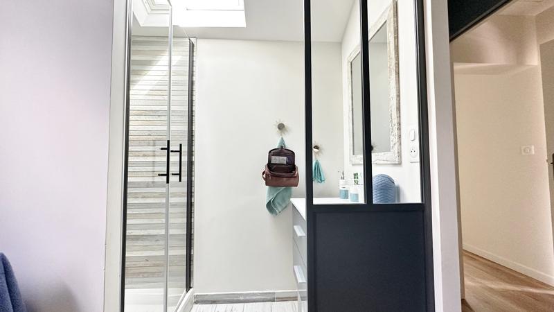 Maison contemporaine - 153 m² - 7 pièces