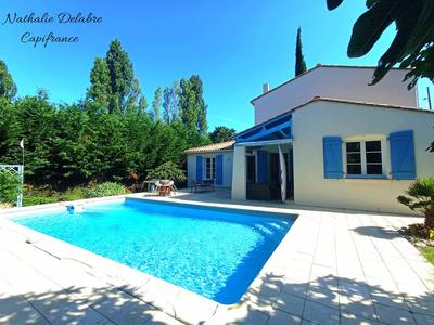 Maison - 166 m² - 8 pièces