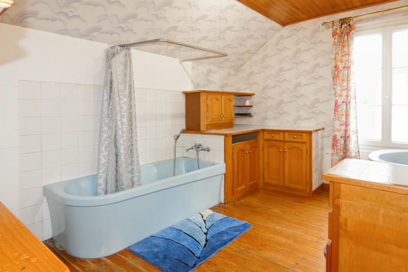 Maison - 193 m² - 8 pièces