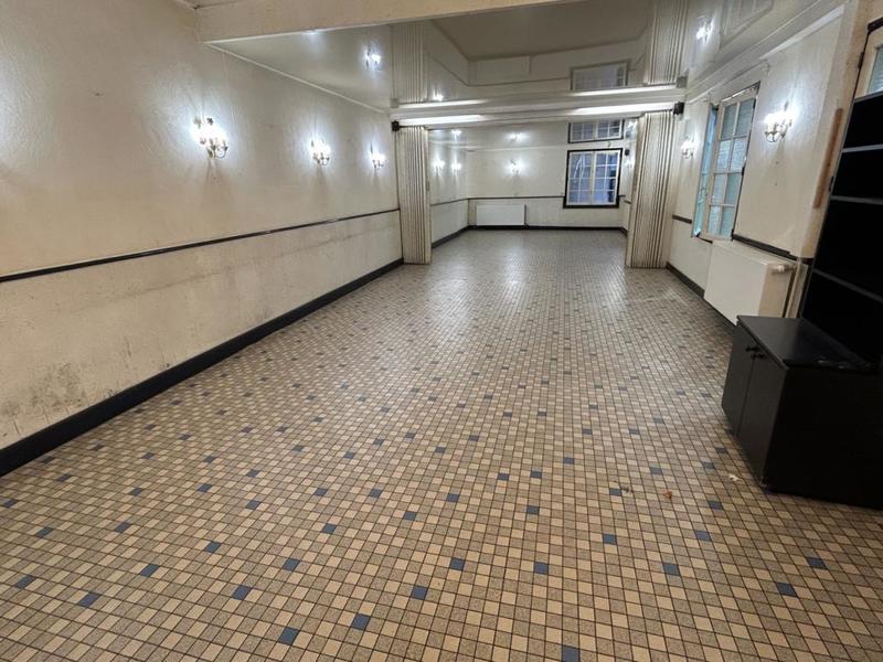 Local commercial - 399 m²