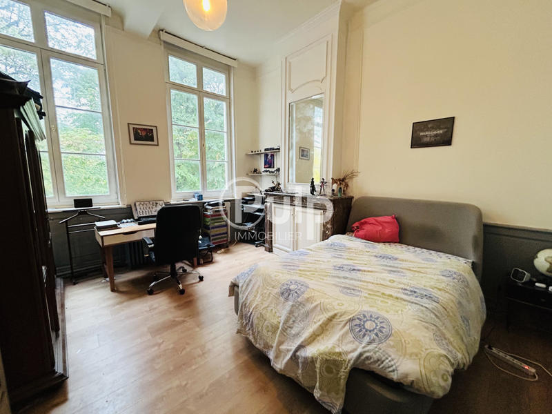 Maison bourgeoise - 216 m² - 7 pièces