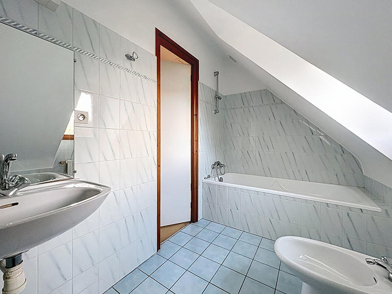 Maison - 140 m² - 6 pièces