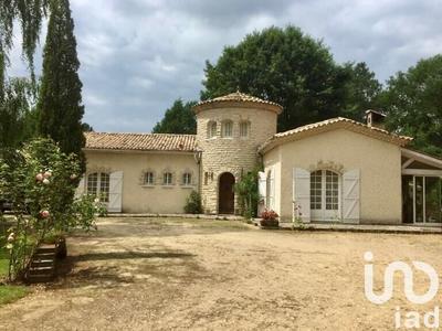 Maison - 175 m² - 7 pièces