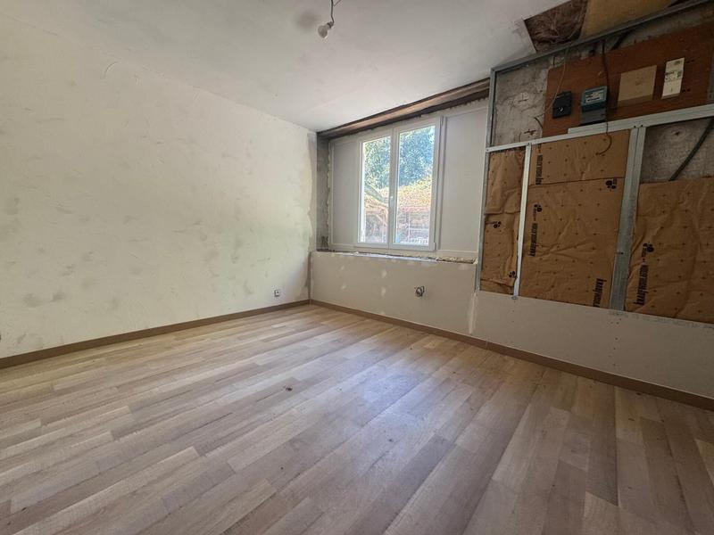 Maison - 190 m² - 9 pièces