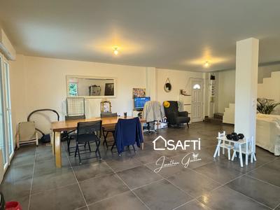 Maison - 110 m² - 5 pièces