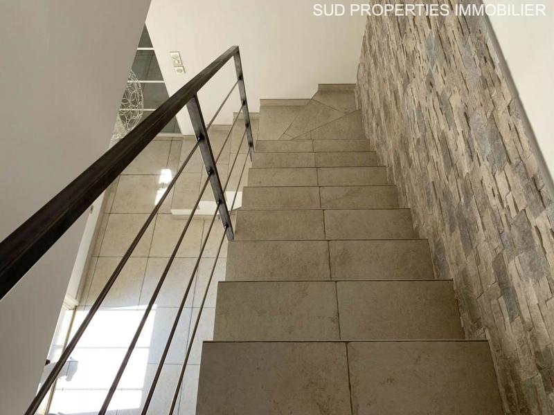 Propriété - 200 m² - 7 pièces