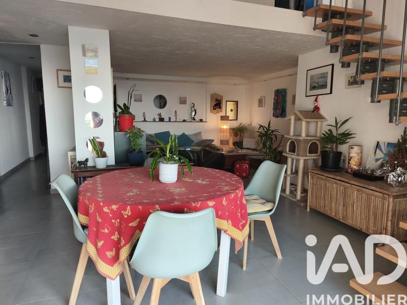 Maison - 104 m² - 5 pièces