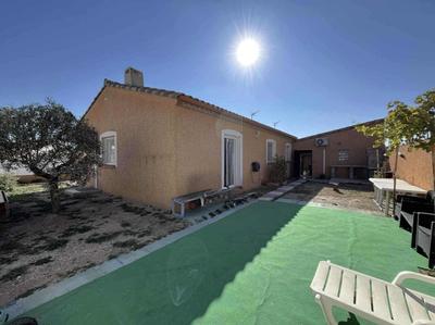 Villa - 90 m² - 4 pièces