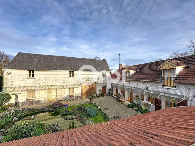 Maison - 268 m² - 11 pièces