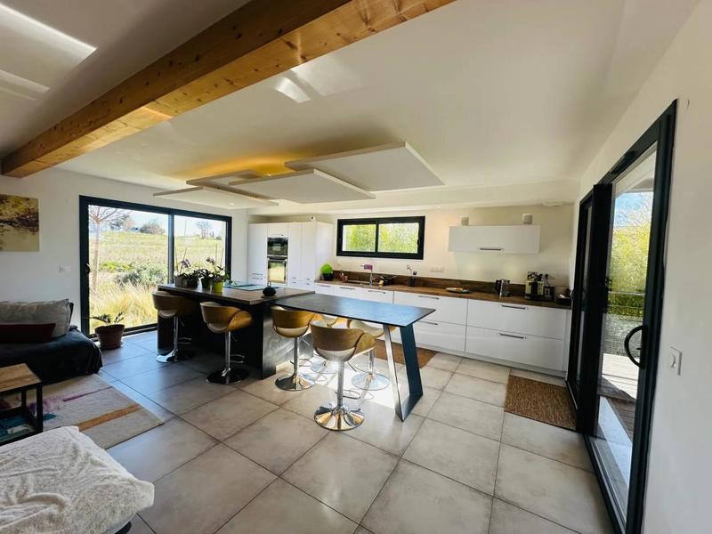 Maison - 152 m² - 7 pièces