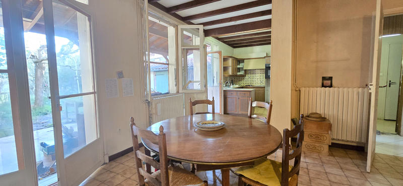 Maison - 200 m² - 9 pièces