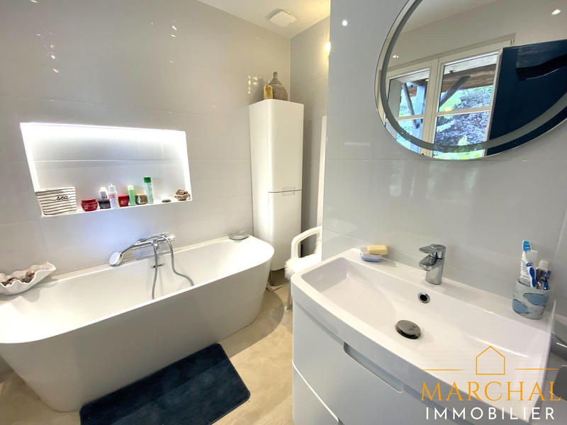 Maison - 190 m² - 7 pièces