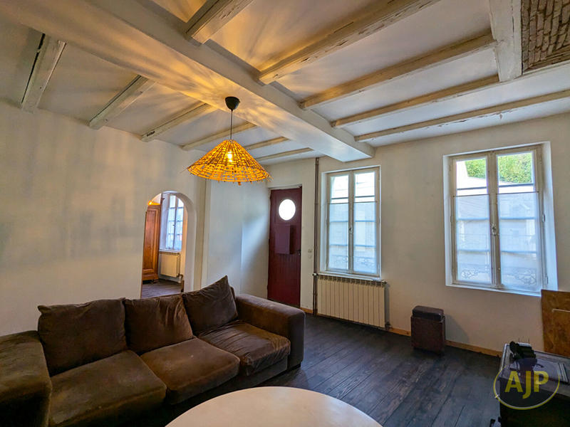 Maison - 230 m² - 7 pièces